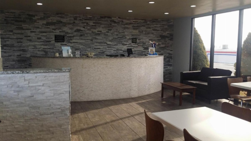 Super 8 by Wyndham Wendover Image 39