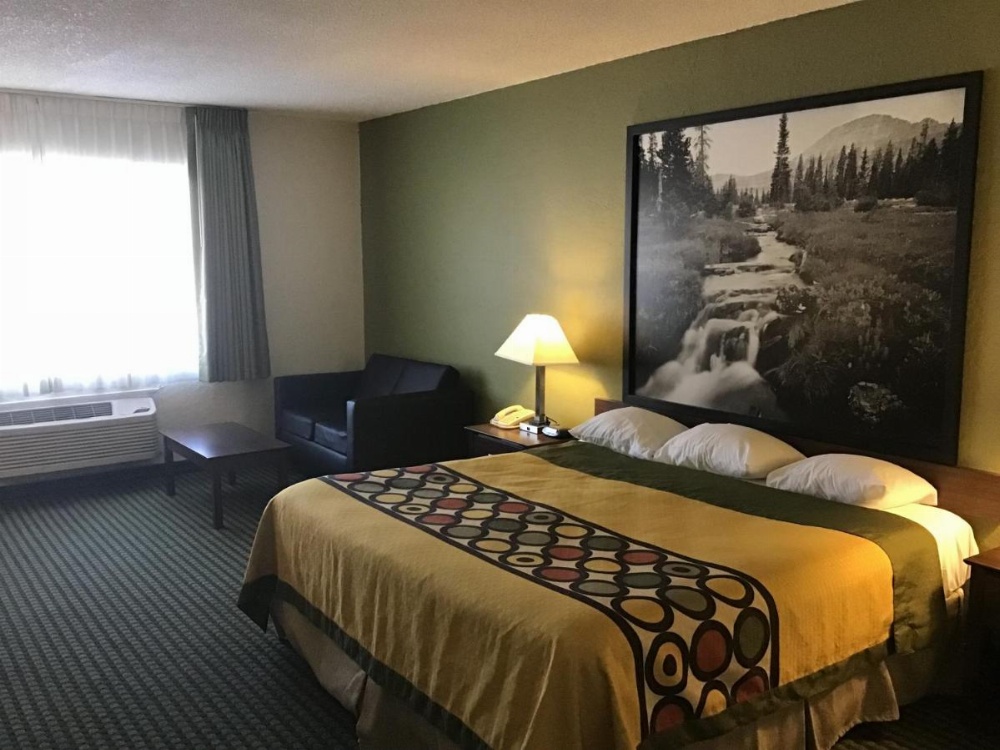 Super 8 by Wyndham Wendover Image 42