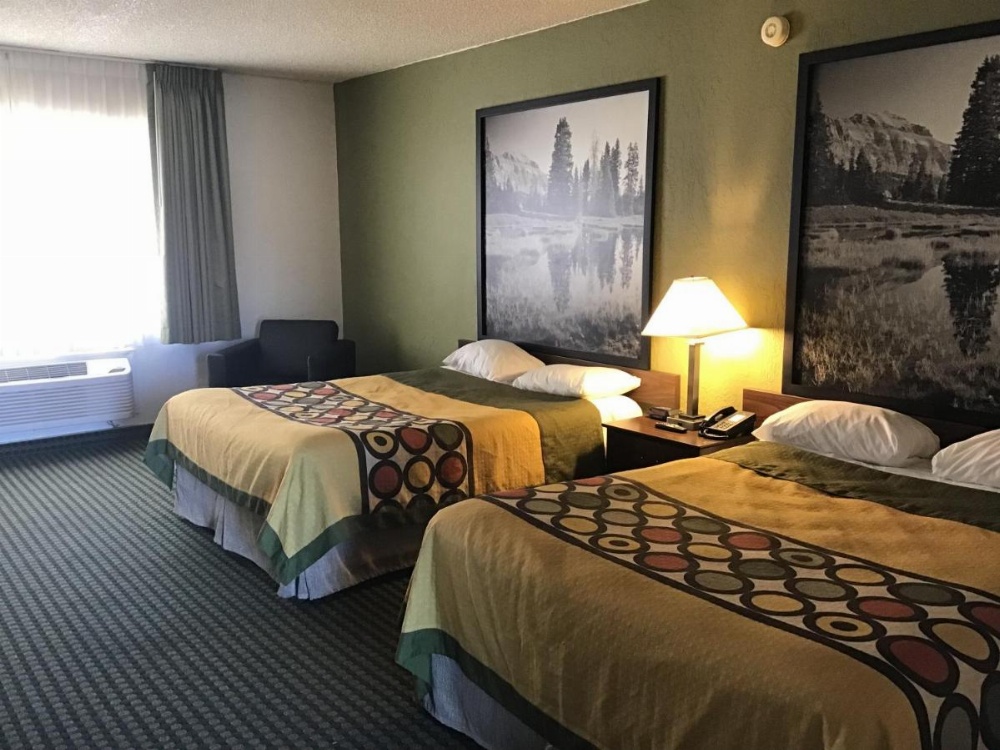 Super 8 by Wyndham Wendover Image 50
